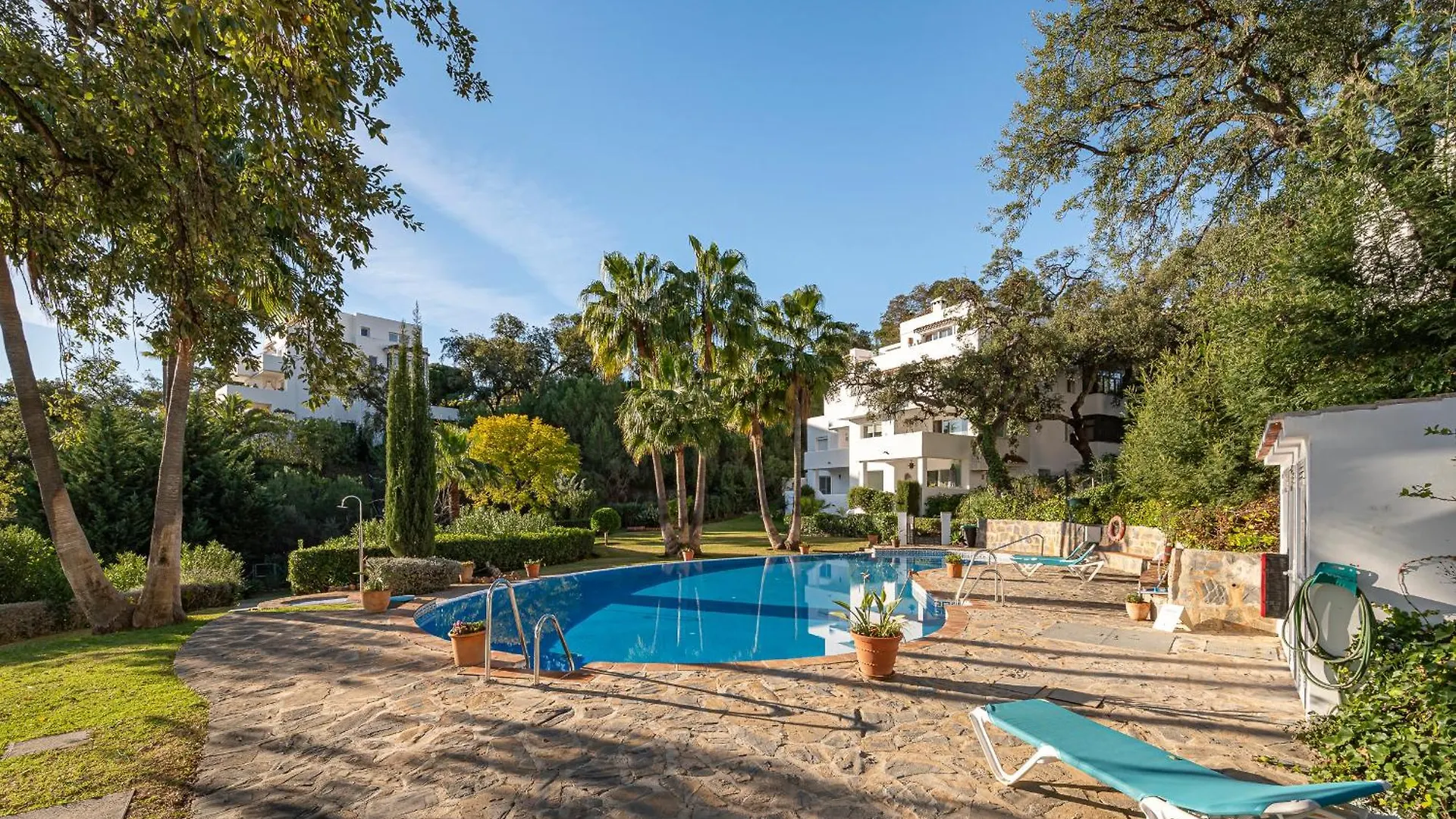 Comfy 2Br, 2Bathroom, Parking, Pool, Sea Views, Elviria Alta Ojén 0*,